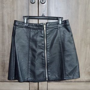 Forever 21 Black Mini Skirt